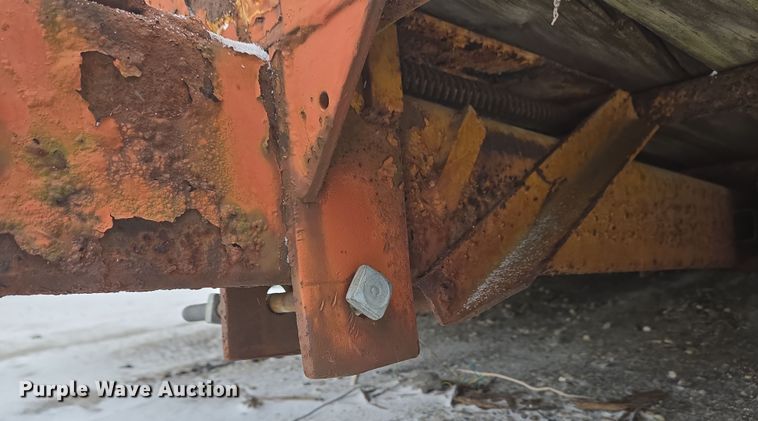 image for item EC4004 1982 Owens Classic equipment trailer