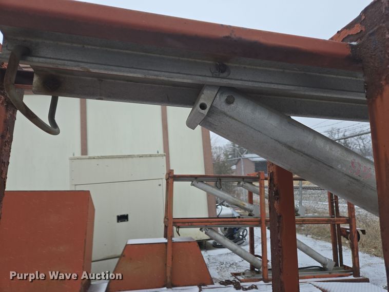 image for item EC4004 1982 Owens Classic equipment trailer