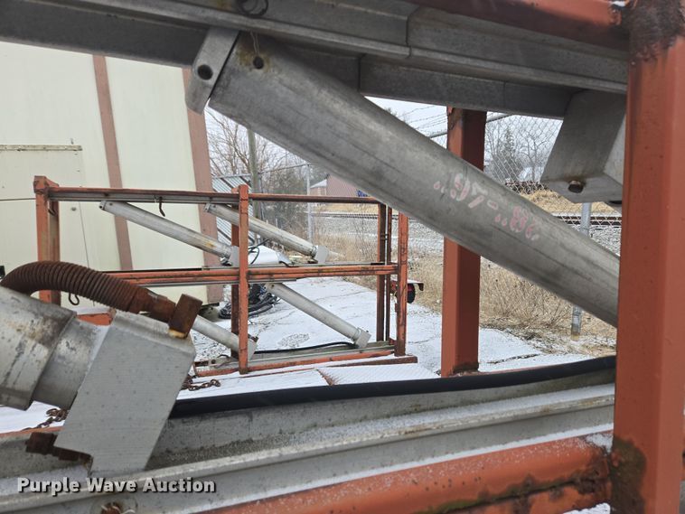 image for item EC4004 1982 Owens Classic equipment trailer