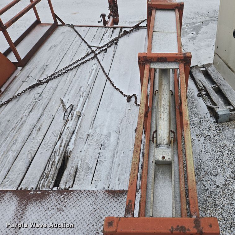 image for item EC4004 1982 Owens Classic equipment trailer