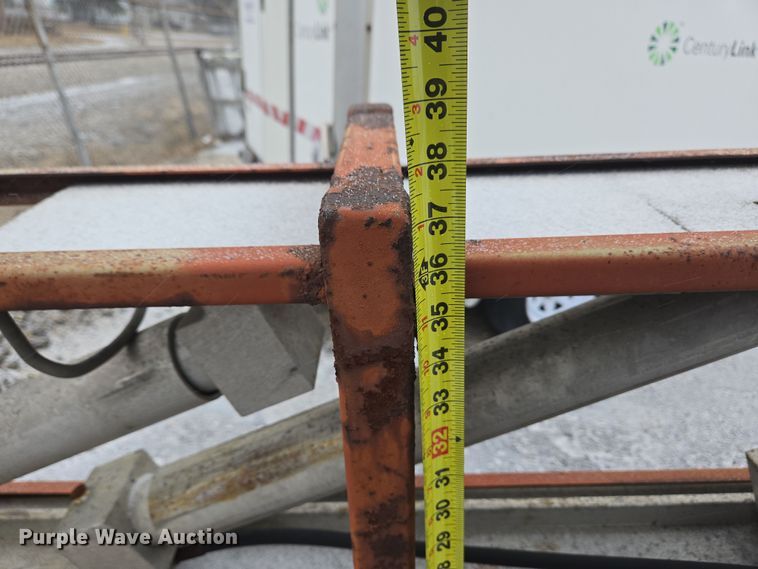 image for item EC4004 1982 Owens Classic equipment trailer