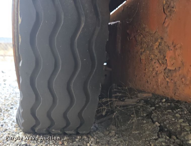 image for item EC4004 1982 Owens Classic equipment trailer