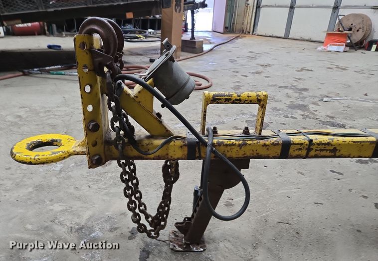 image for item EC4005 HESCO 3250-05 generator