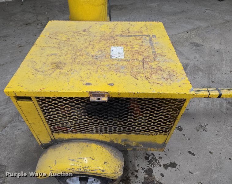 image for item EC4005 HESCO 3250-05 generator