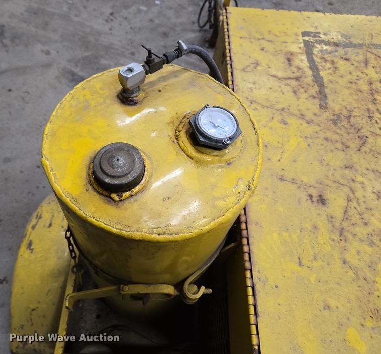 image for item EC4005 HESCO 3250-05 generator