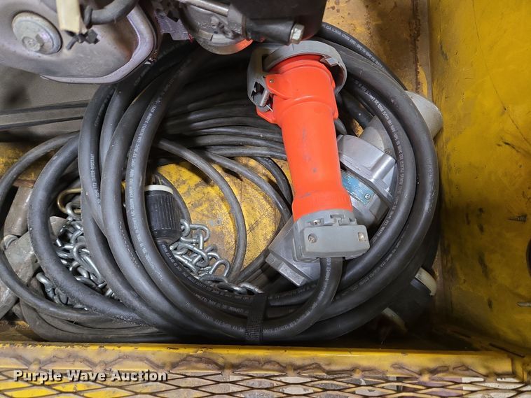 image for item EC4005 HESCO 3250-05 generator