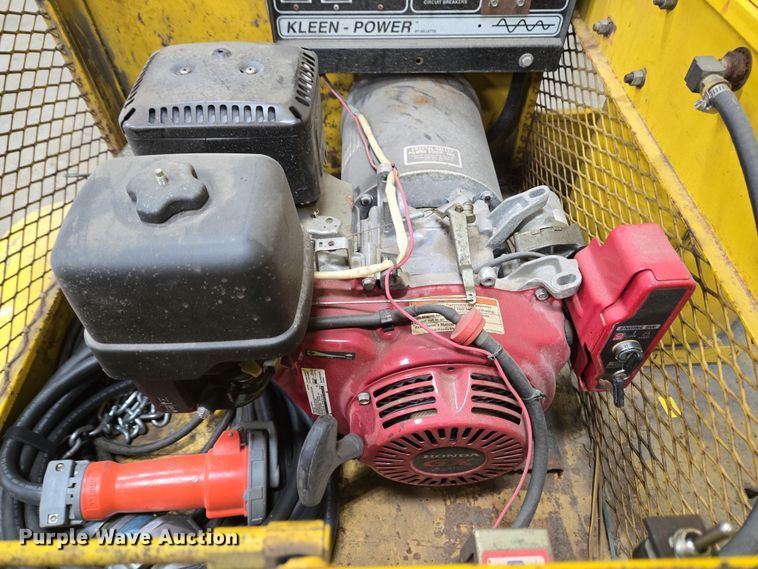 image for item EC4005 HESCO 3250-05 generator