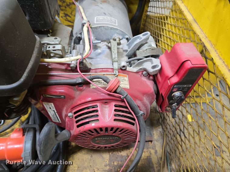 image for item EC4005 HESCO 3250-05 generator