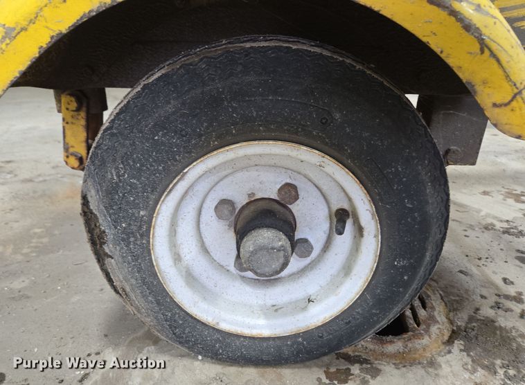 image for item EC4005 HESCO 3250-05 generator