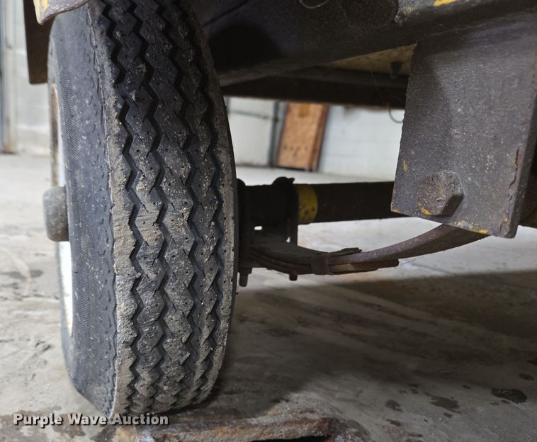 image for item EC4005 HESCO 3250-05 generator