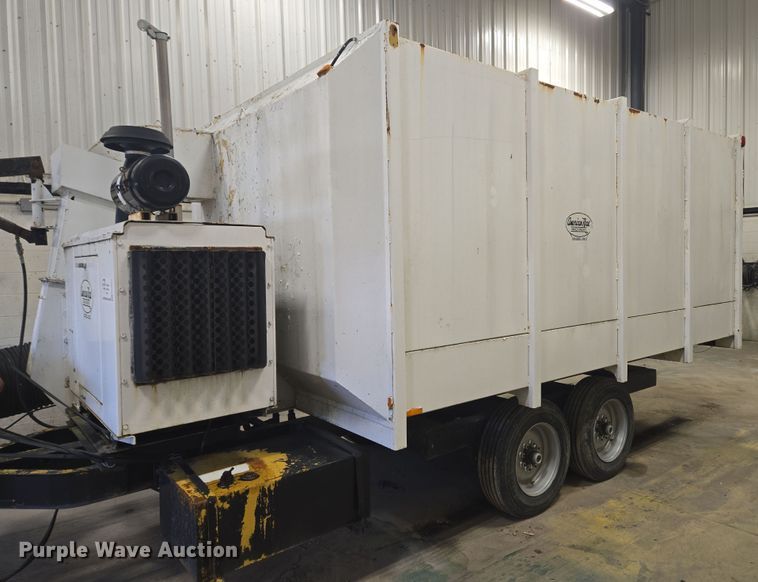 image for item EC4007 2009 American Road Machinery ALC25 leaf vacuum