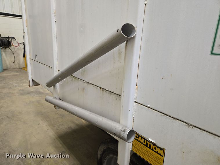 image for item EC4007 2009 American Road Machinery ALC25 leaf vacuum