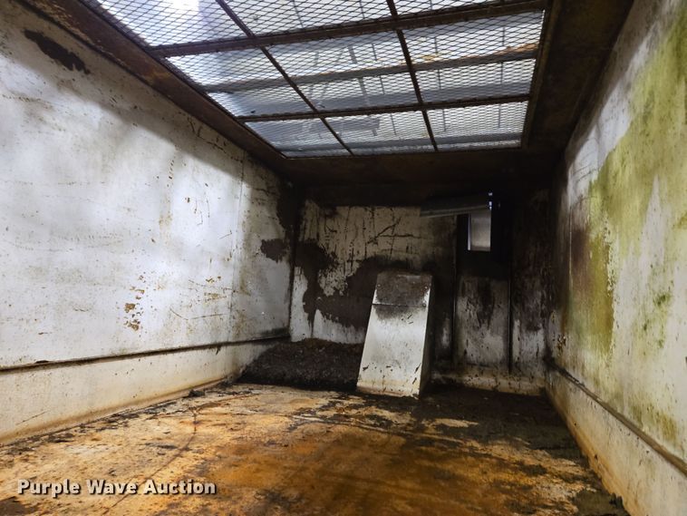 image for item EC4007 2009 American Road Machinery ALC25 leaf vacuum