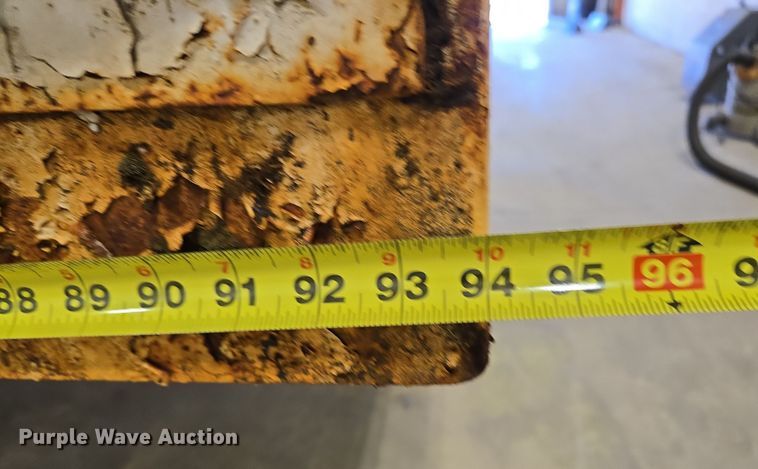 image for item EC4007 2009 American Road Machinery ALC25 leaf vacuum