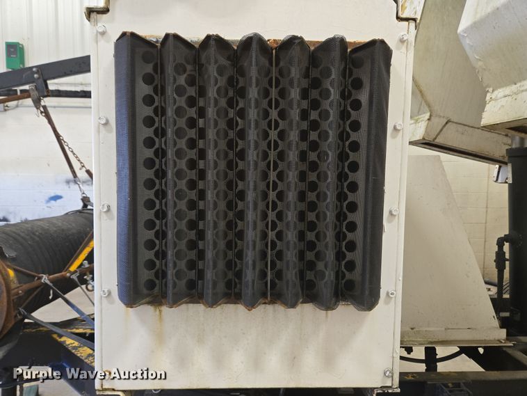 image for item EC4007 2009 American Road Machinery ALC25 leaf vacuum