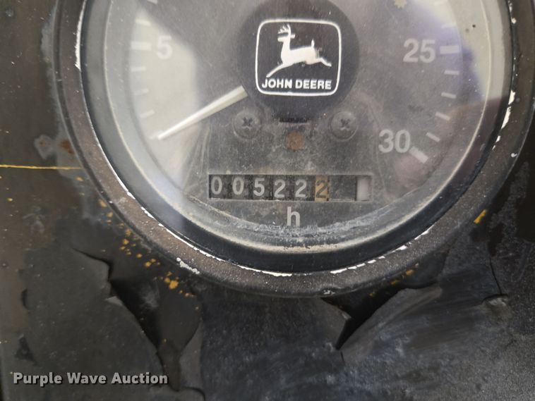 image for item EC4007 2009 American Road Machinery ALC25 leaf vacuum