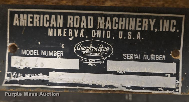 image for item EC4007 2009 American Road Machinery ALC25 leaf vacuum