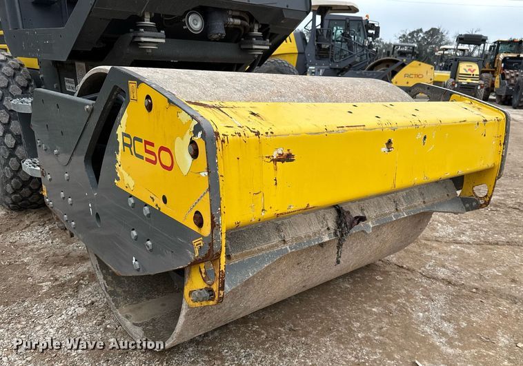 image for item ED5487 2019 Wacker Neuson RC50 single drum vibratory roller