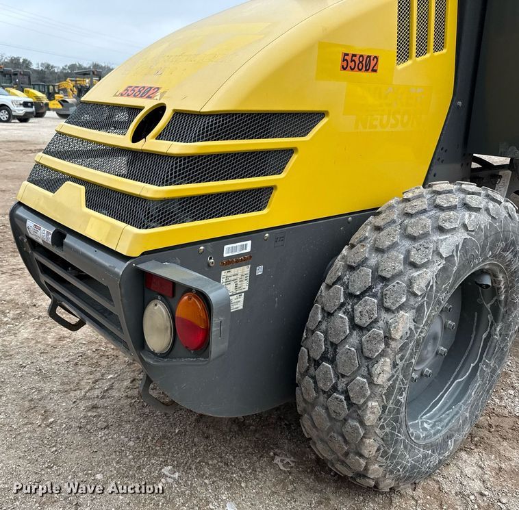 image for item ED5487 2019 Wacker Neuson RC50 single drum vibratory roller
