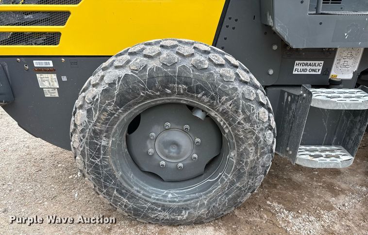 image for item ED5487 2019 Wacker Neuson RC50 single drum vibratory roller