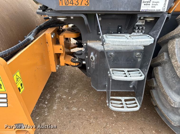 image for item ED5488 2020 Case SV211E single drum vibratory roller