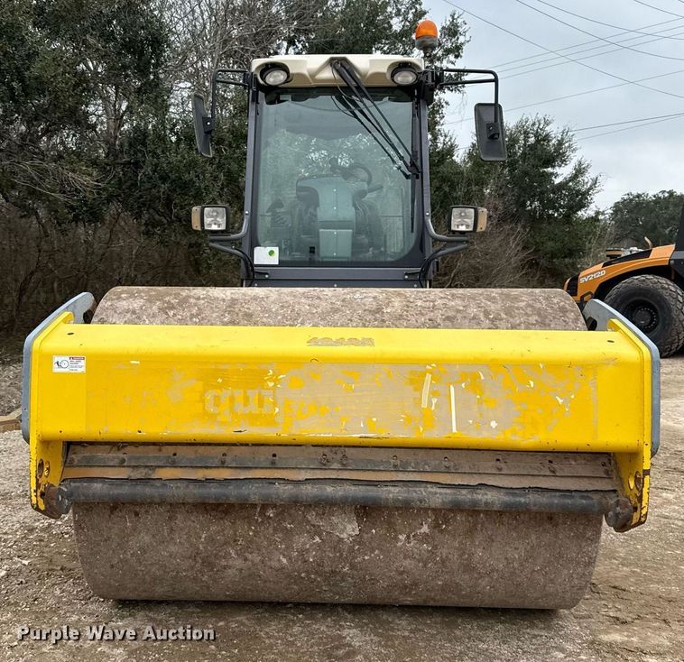 image for item ED5490 2019 Wacker Neuson RC110 single drum vibratory roller