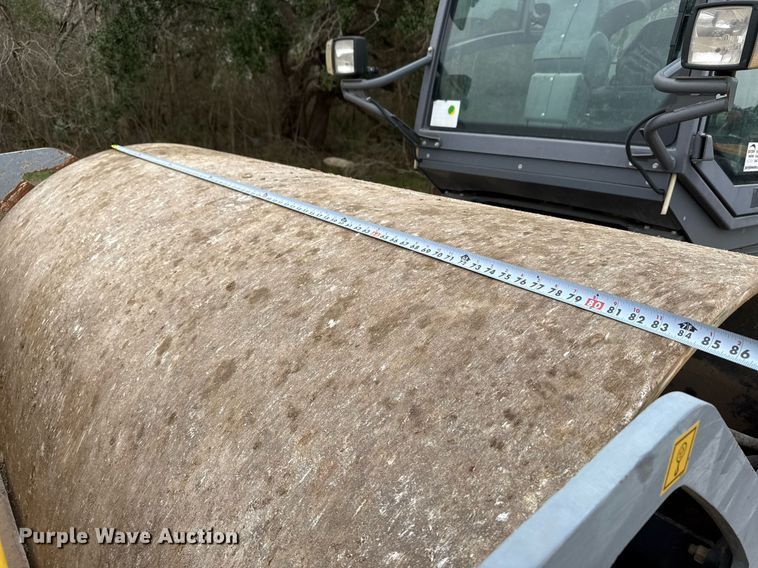 image for item ED5490 2019 Wacker Neuson RC110 single drum vibratory roller