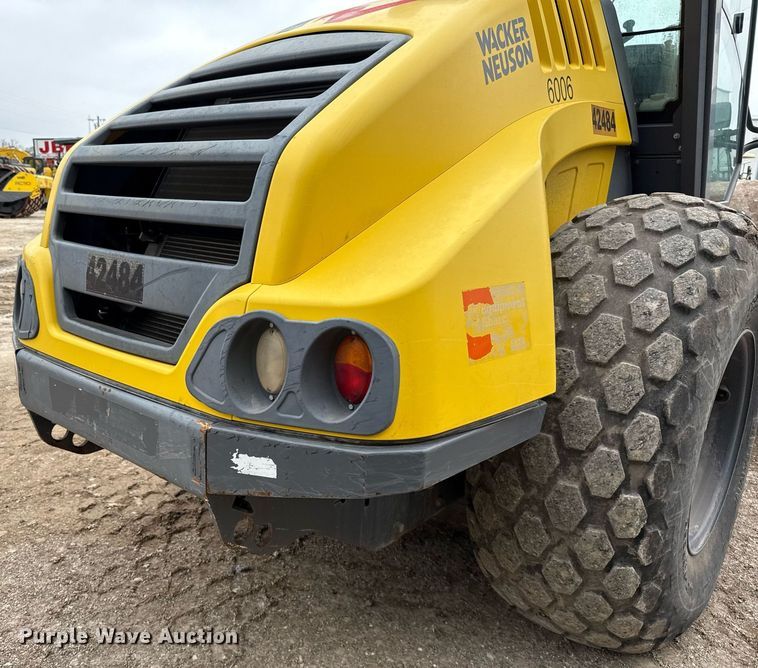 image for item ED5490 2019 Wacker Neuson RC110 single drum vibratory roller