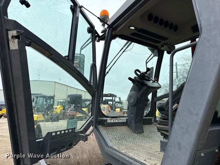 image for item ED5490 2019 Wacker Neuson RC110 single drum vibratory roller