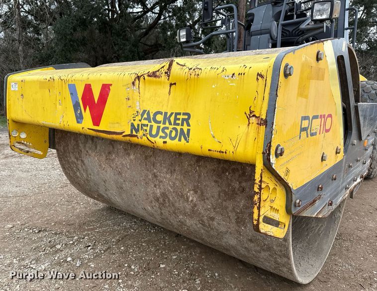 image for item ED5491 2020 Wacker Neuson RC110 single drum vibratory roller