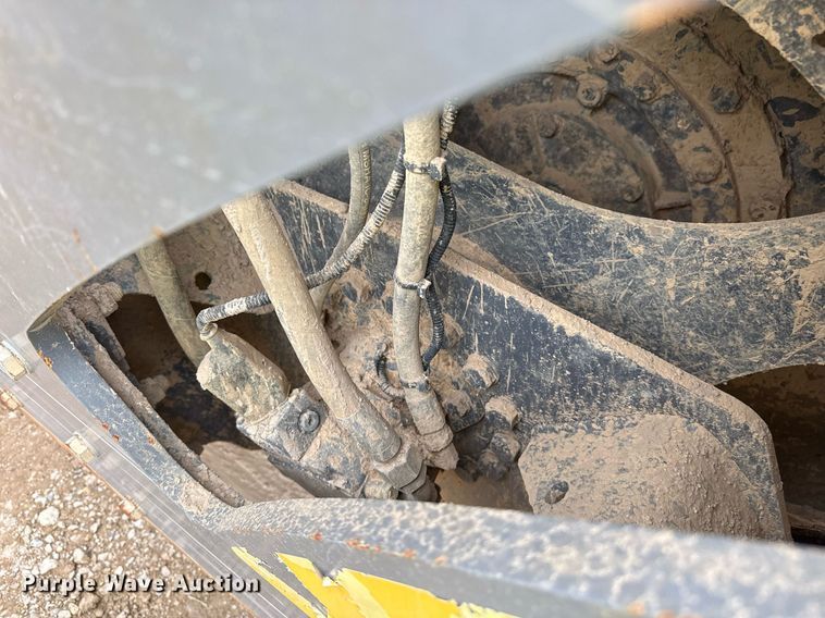 image for item ED5491 2020 Wacker Neuson RC110 single drum vibratory roller