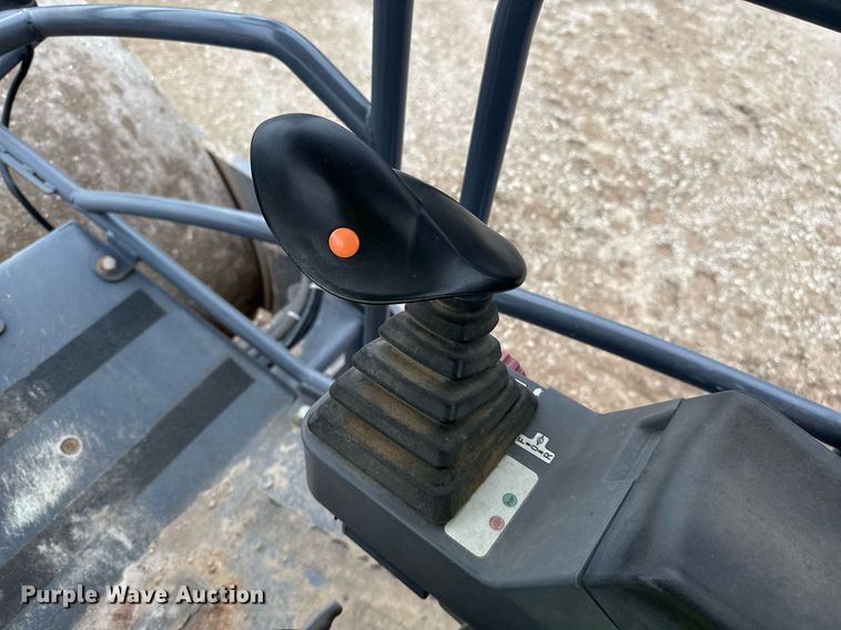 image for item ED5491 2020 Wacker Neuson RC110 single drum vibratory roller