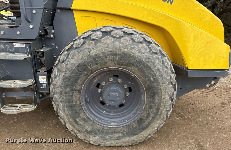 image for item ED5491 2020 Wacker Neuson RC110 single drum vibratory roller