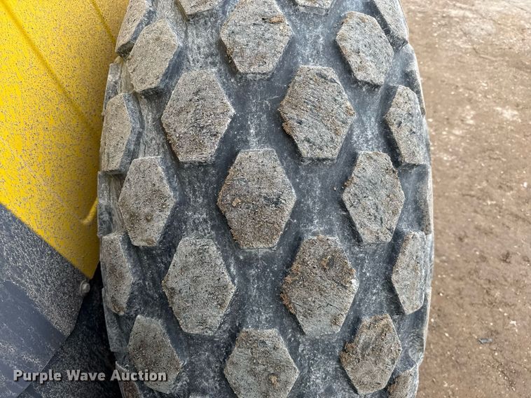 image for item ED5491 2020 Wacker Neuson RC110 single drum vibratory roller