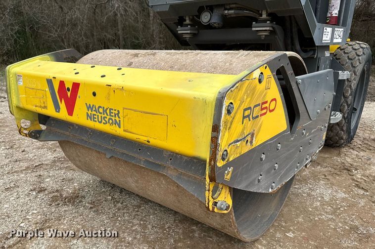image for item ED5492 2019 Wacker Neuson RC50 single drum vibratory roller
