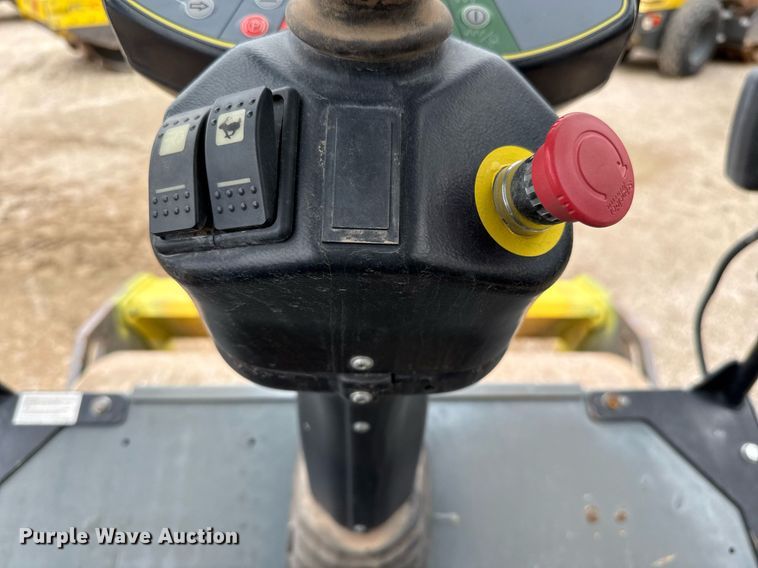 image for item ED5492 2019 Wacker Neuson RC50 single drum vibratory roller