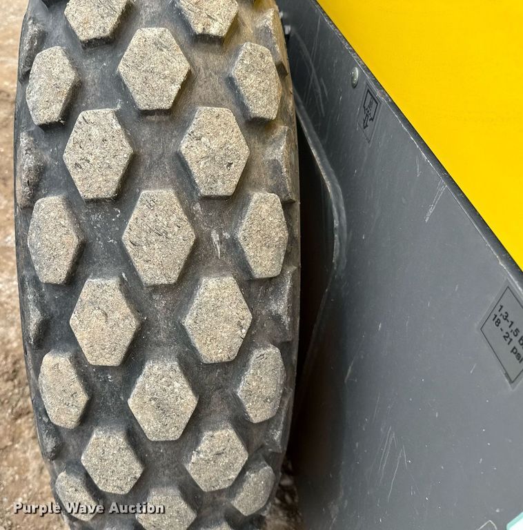 image for item ED5492 2019 Wacker Neuson RC50 single drum vibratory roller