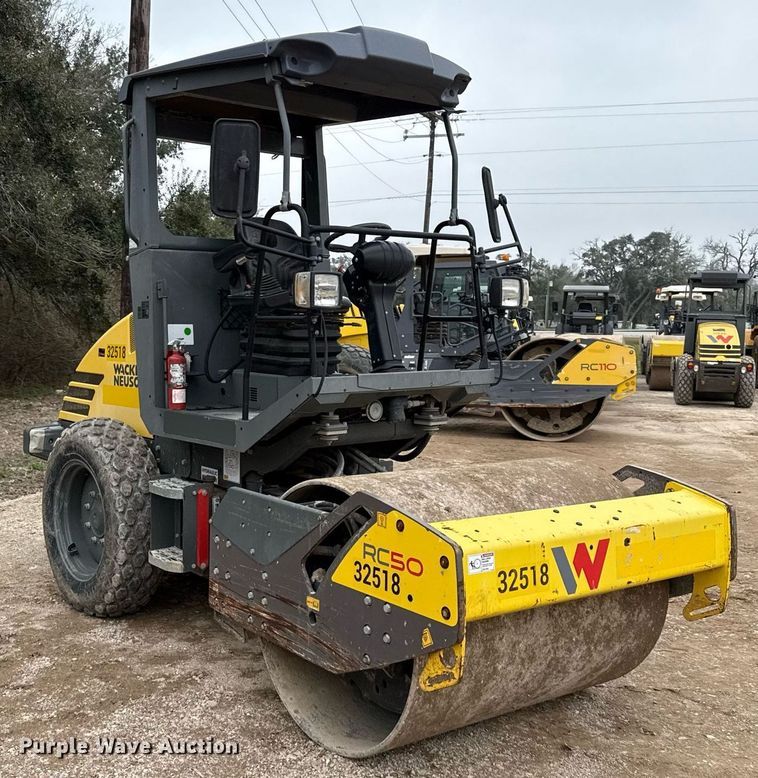 image for item ED5493 2019 Wacker Neuson RC50 single drum vibratory roller