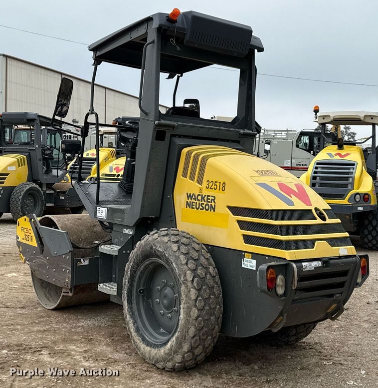 image for item ED5493 2019 Wacker Neuson RC50 single drum vibratory roller