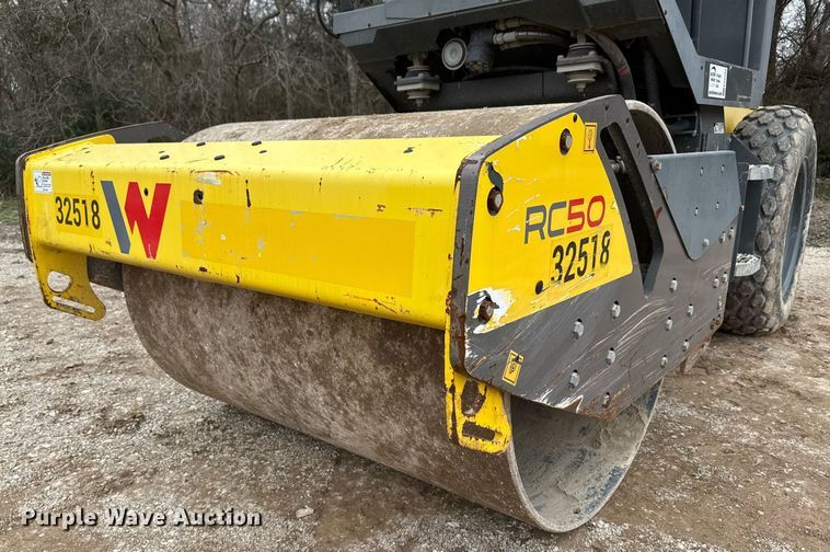 image for item ED5493 2019 Wacker Neuson RC50 single drum vibratory roller