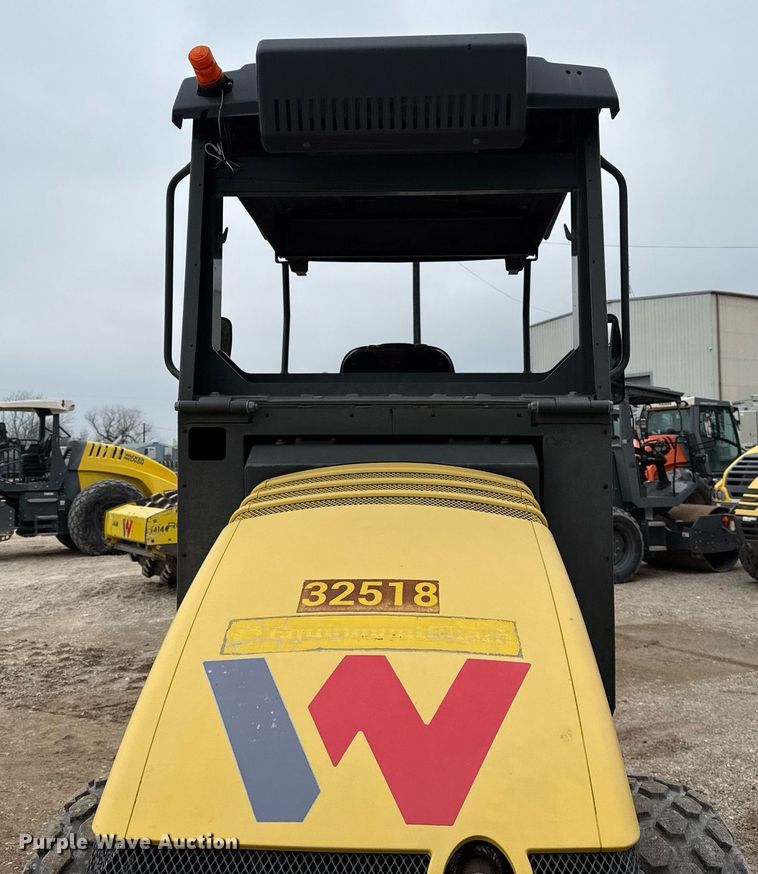 image for item ED5493 2019 Wacker Neuson RC50 single drum vibratory roller