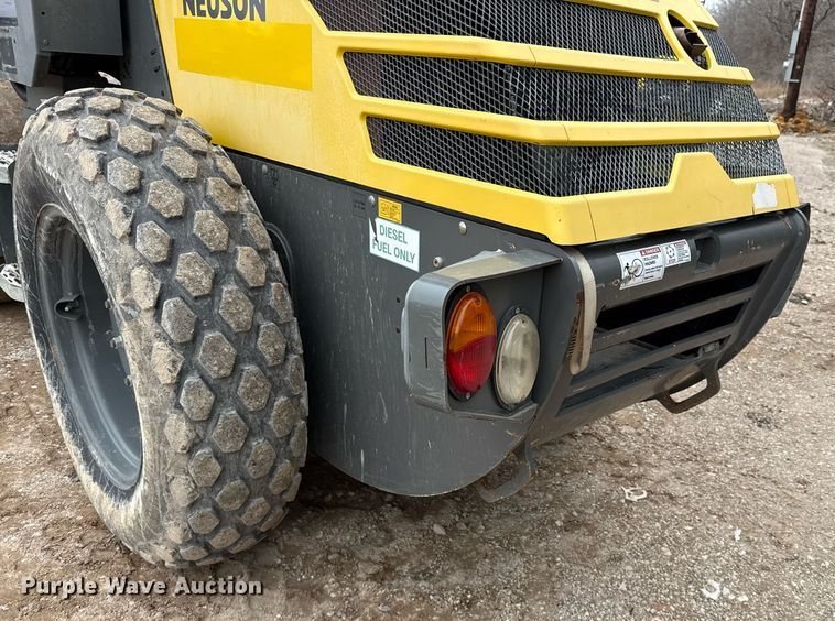 image for item ED5493 2019 Wacker Neuson RC50 single drum vibratory roller