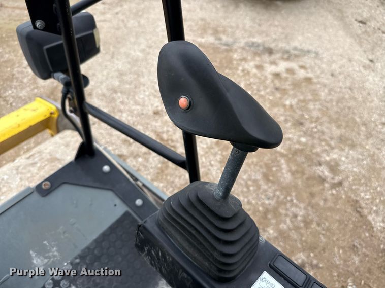image for item ED5493 2019 Wacker Neuson RC50 single drum vibratory roller