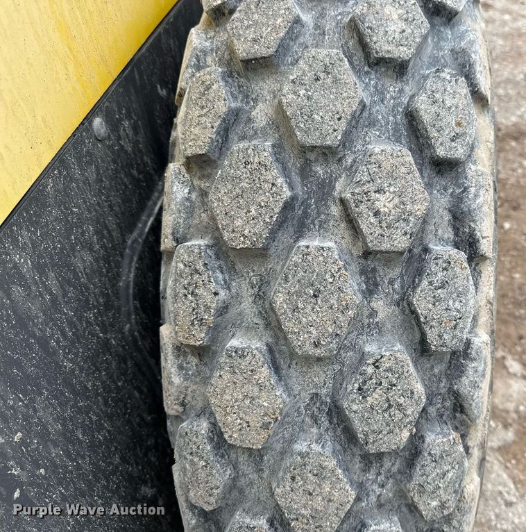 image for item ED5493 2019 Wacker Neuson RC50 single drum vibratory roller