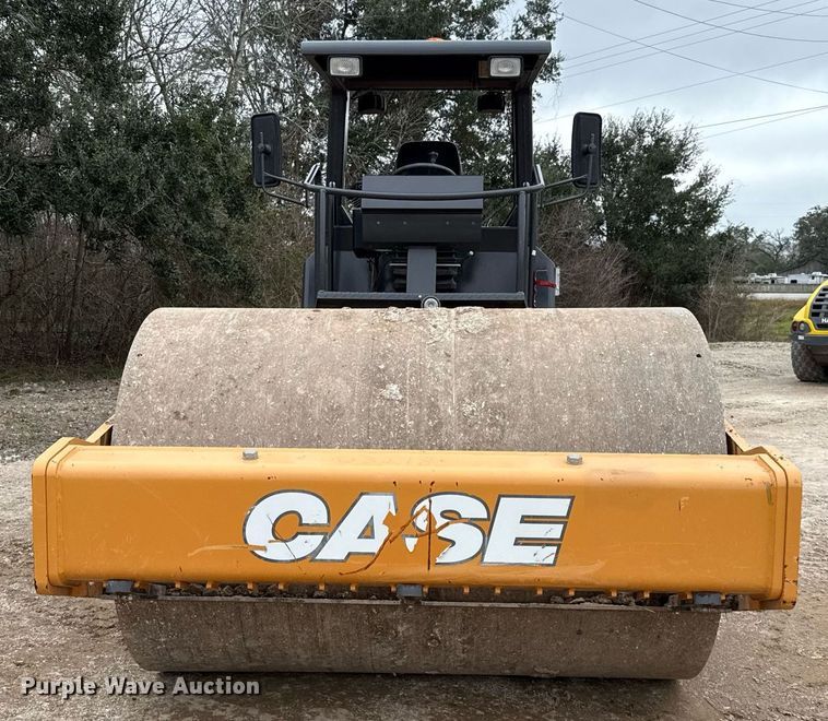 image for item ED5495 2019 Case SV212D single drum vibratory roller