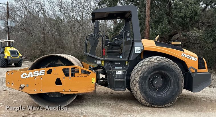 image for item ED5495 2019 Case SV212D single drum vibratory roller