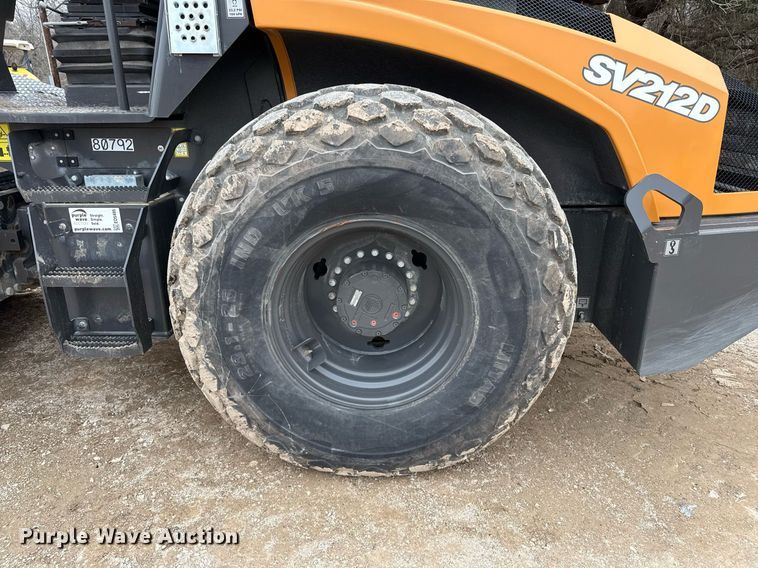 image for item ED5495 2019 Case SV212D single drum vibratory roller