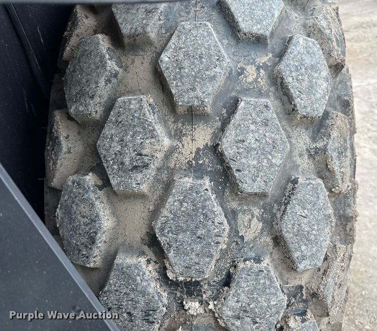 image for item ED5495 2019 Case SV212D single drum vibratory roller