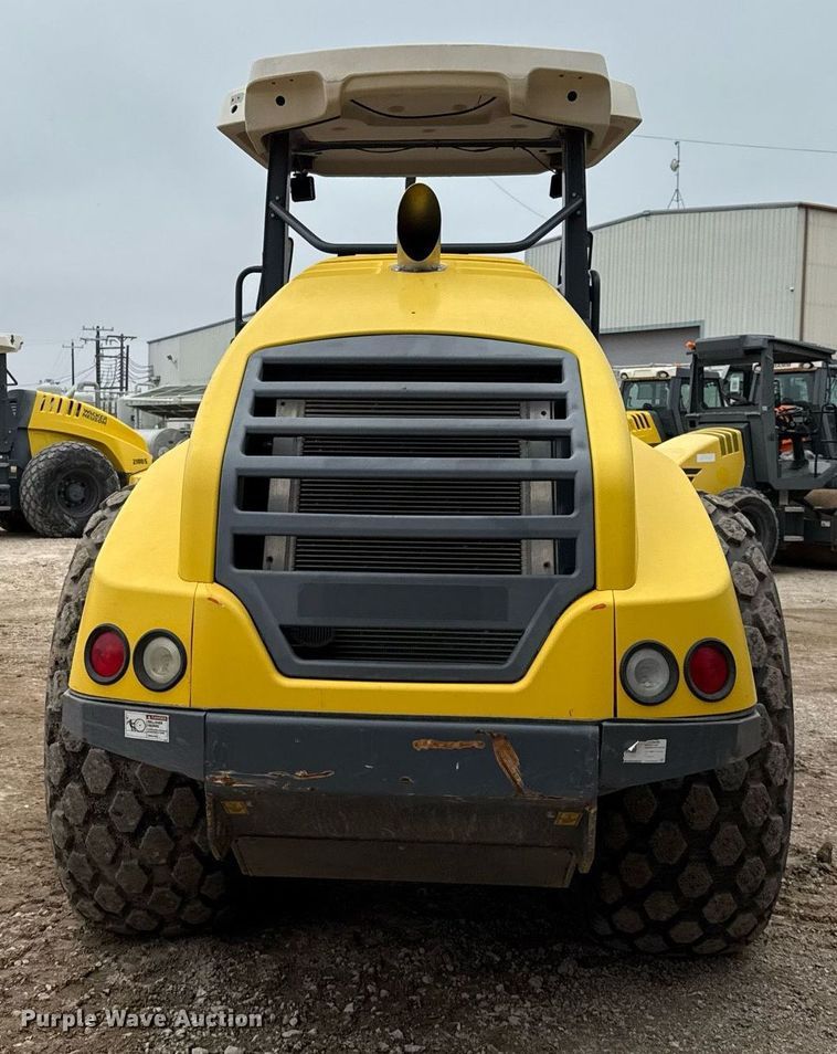 image for item ED5496 2020 Wacker Neuson RC110 single drum vibratory roller