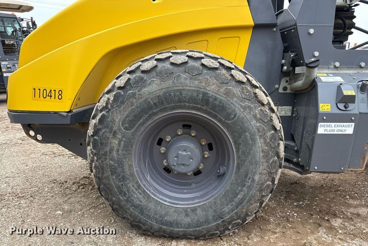 image for item ED5496 2020 Wacker Neuson RC110 single drum vibratory roller